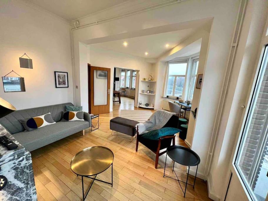 Bellevue - Grand Appartement Pour 5 Sur Les Quais De La Meuse Льеж Экстерьер фото