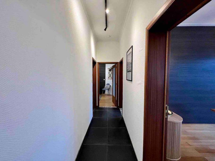 Bellevue - Grand Appartement Pour 5 Sur Les Quais De La Meuse Льеж Экстерьер фото