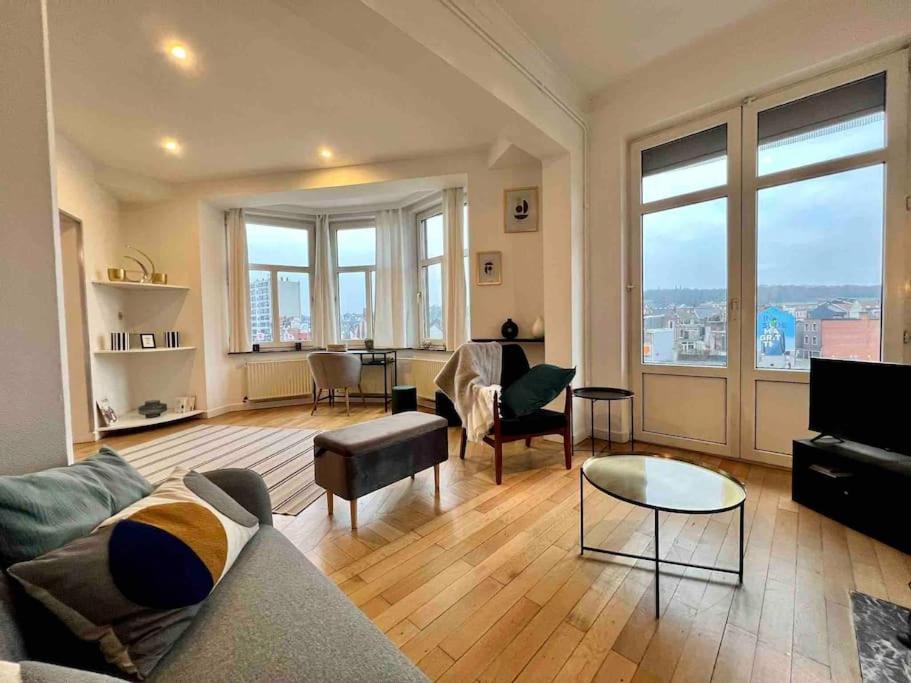 Bellevue - Grand Appartement Pour 5 Sur Les Quais De La Meuse Льеж Экстерьер фото