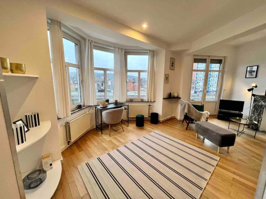 Bellevue - Grand Appartement Pour 5 Sur Les Quais De La Meuse Льеж Экстерьер фото