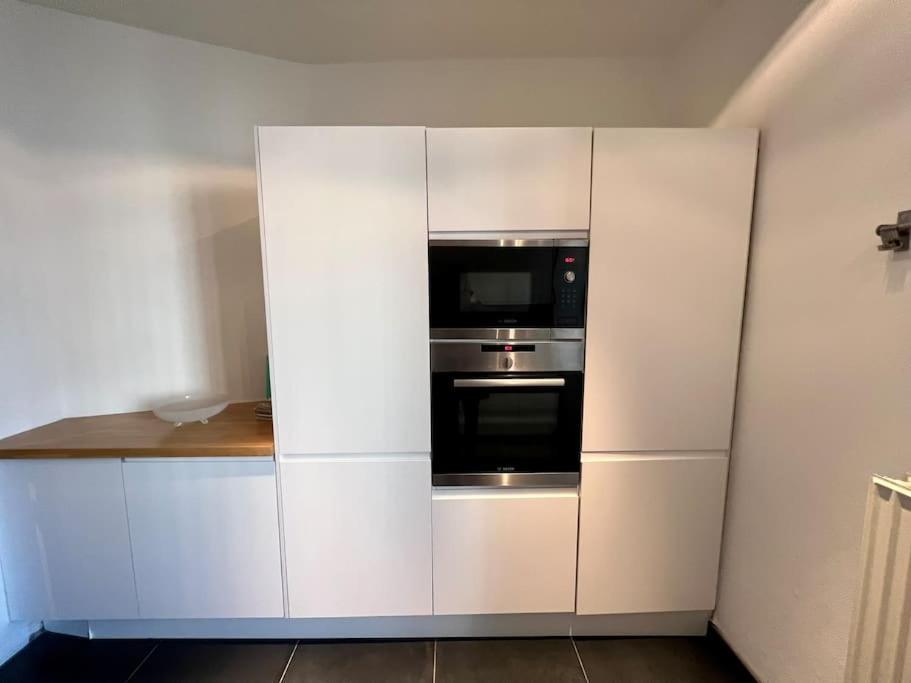 Bellevue - Grand Appartement Pour 5 Sur Les Quais De La Meuse Льеж Экстерьер фото