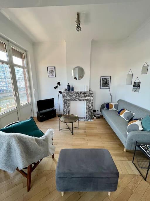 Bellevue - Grand Appartement Pour 5 Sur Les Quais De La Meuse Льеж Экстерьер фото